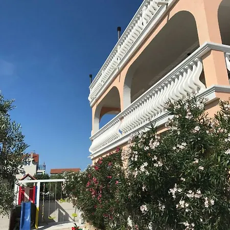 Apartments Villa Dolmar Vodice Exterior photo