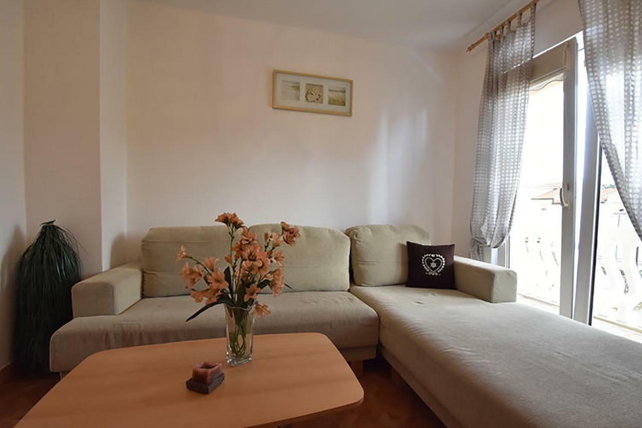 Apartment Dolmar *