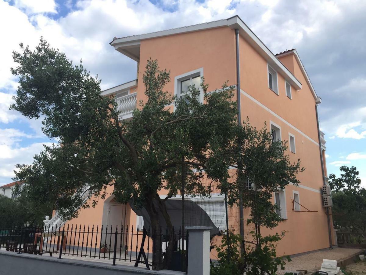 Dolmar Apartment *